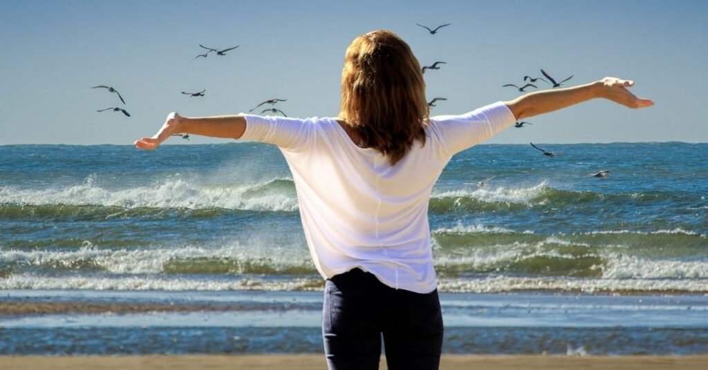 Relaxáció segítségével szintén enyhíthetjük a stressz okozta fiziológiai tüneteket ami végső soron a stressz enyhüléséhez vezethet